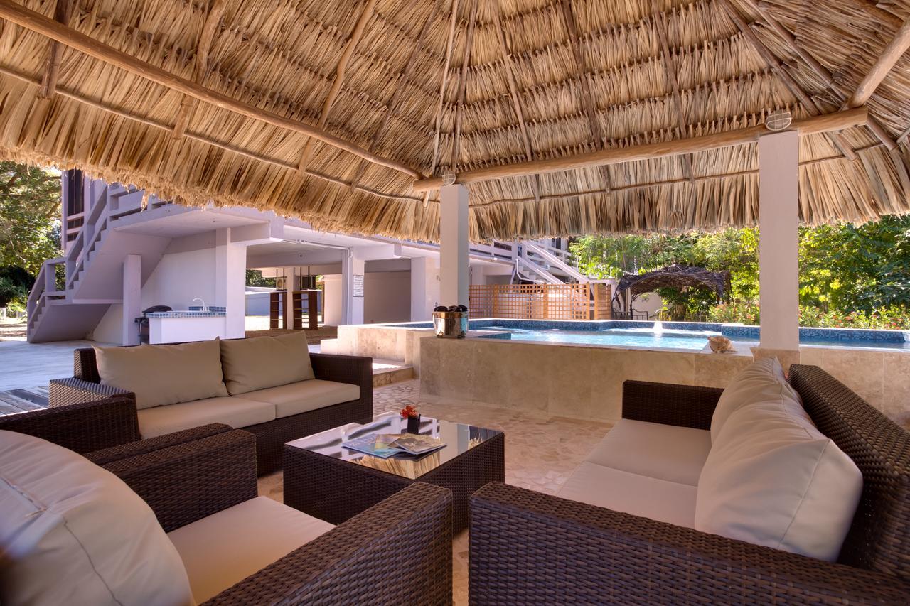 Bayshore Bijou Suites Maya Beach Bagian luar foto