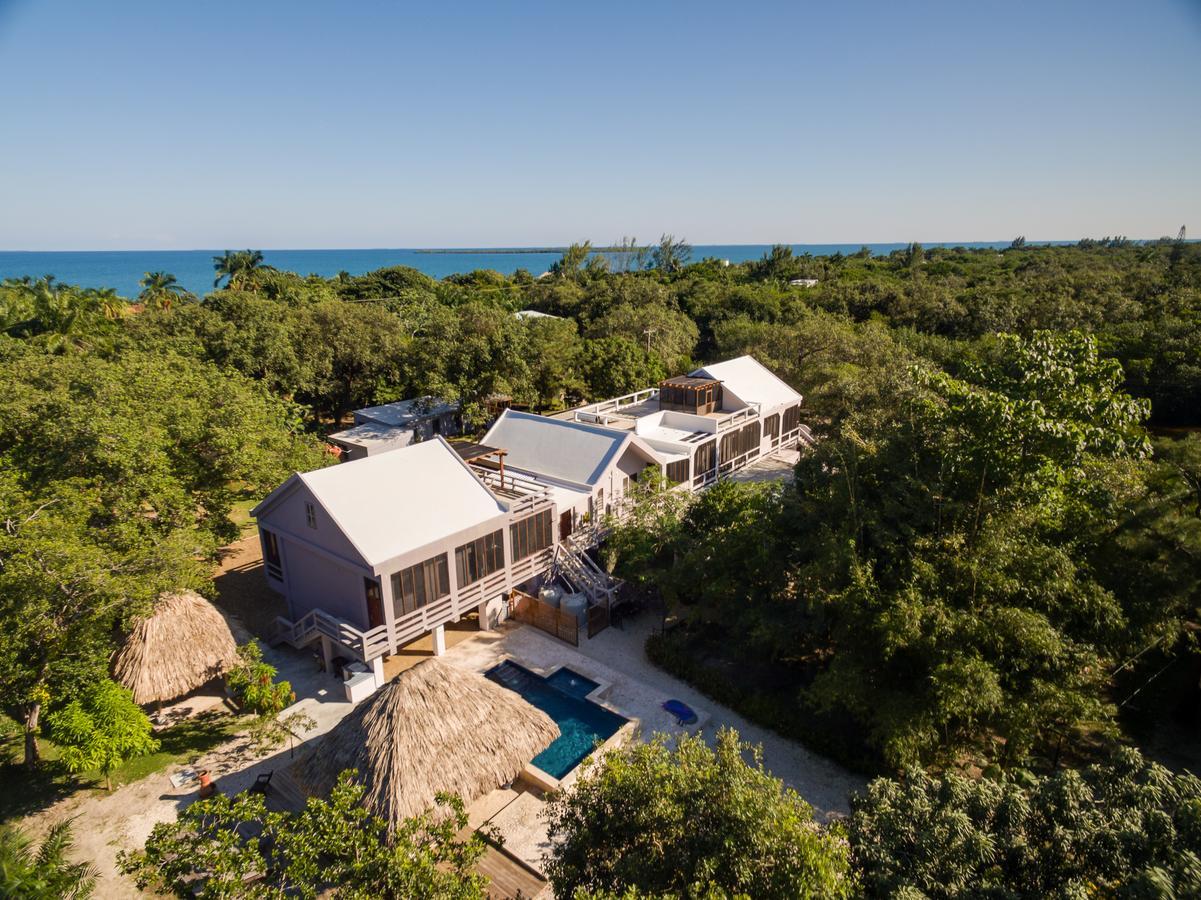 Bayshore Bijou Suites Maya Beach Bagian luar foto